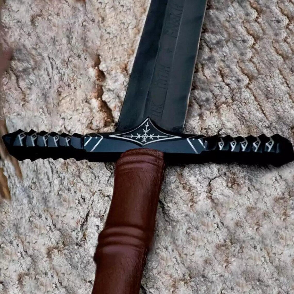 Hand-Forged Damascus Steel Sword
