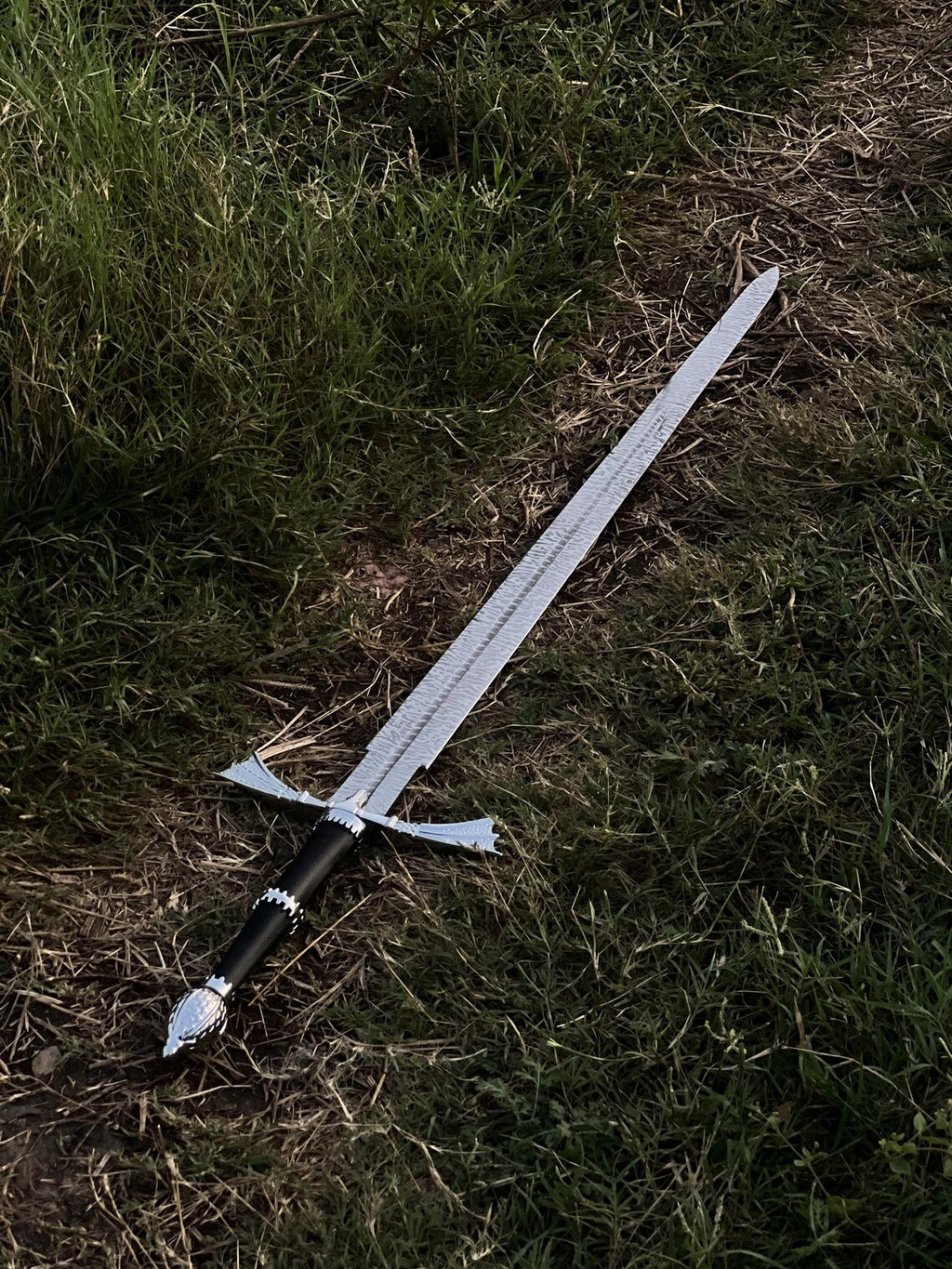 Hand-Forged Damascus Steel Sword