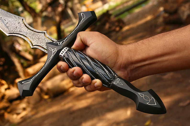 Queen of Swords – Hand Forged Damascus Steel Viking Sword